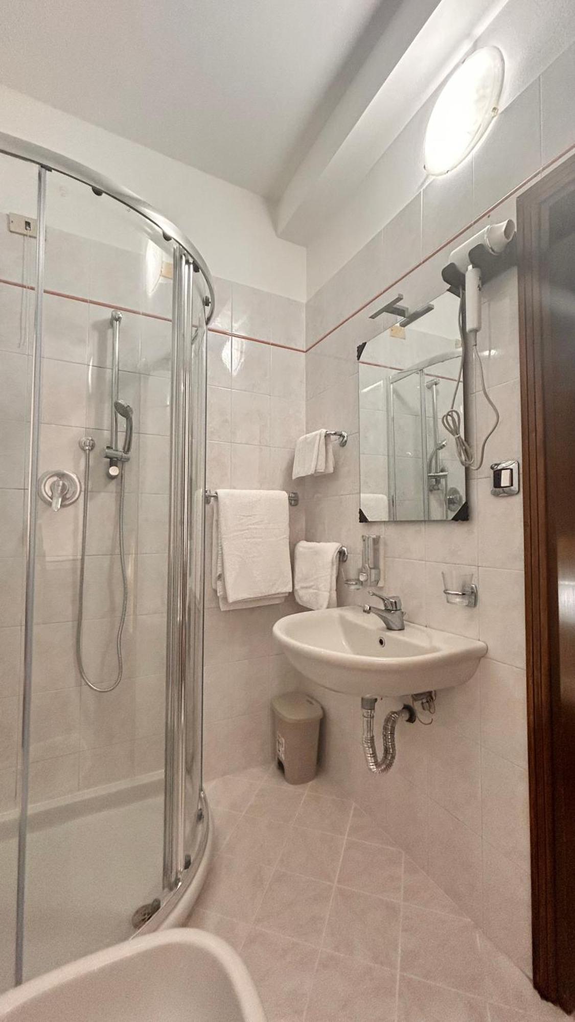 מסטרה Hotel Tito 2 מראה חיצוני תמונה