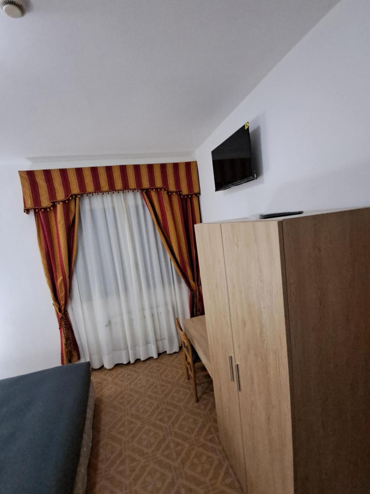 מסטרה Hotel Tito 2 מראה חיצוני תמונה