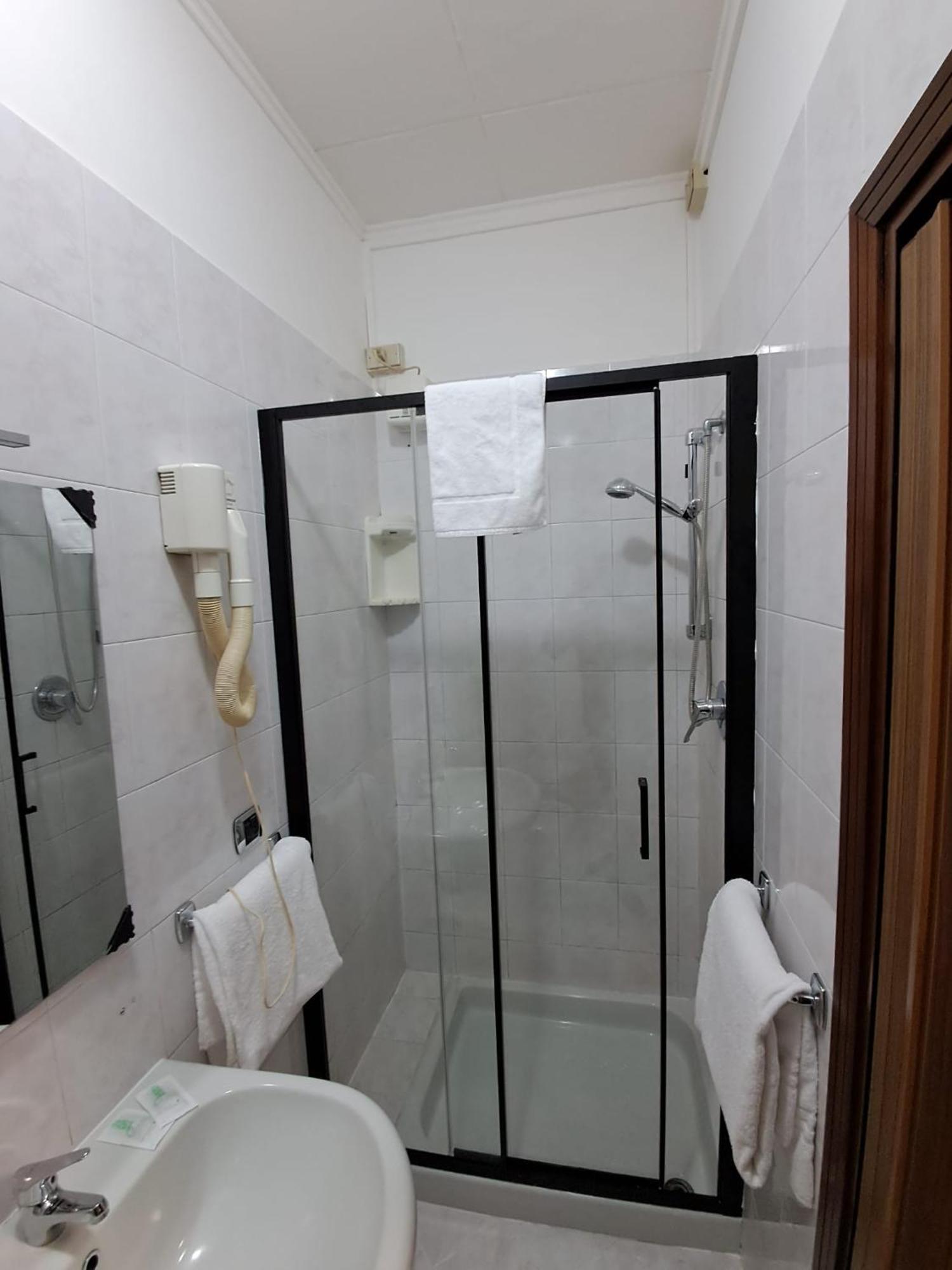 מסטרה Hotel Tito 2 מראה חיצוני תמונה