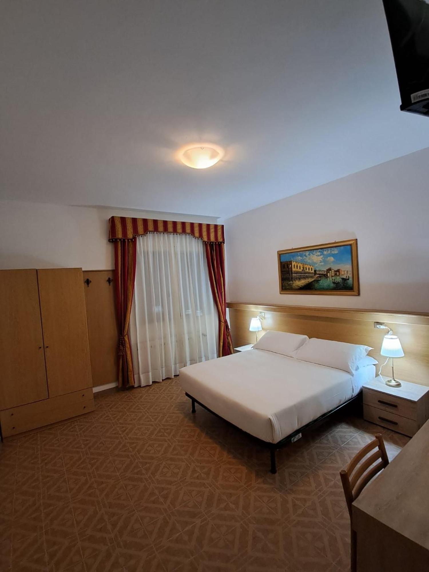 מסטרה Hotel Tito 2 מראה חיצוני תמונה